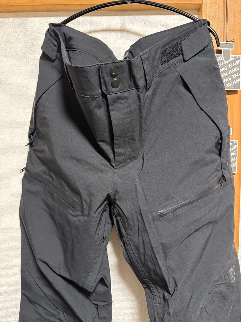 OAKLEYスノーボードパンツ