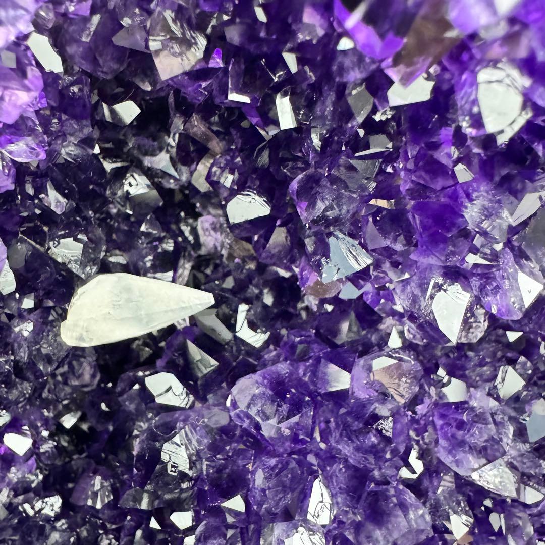 G-133アメジストクラスター ドーム 原石 天然石 パワーストーン　カルサイト