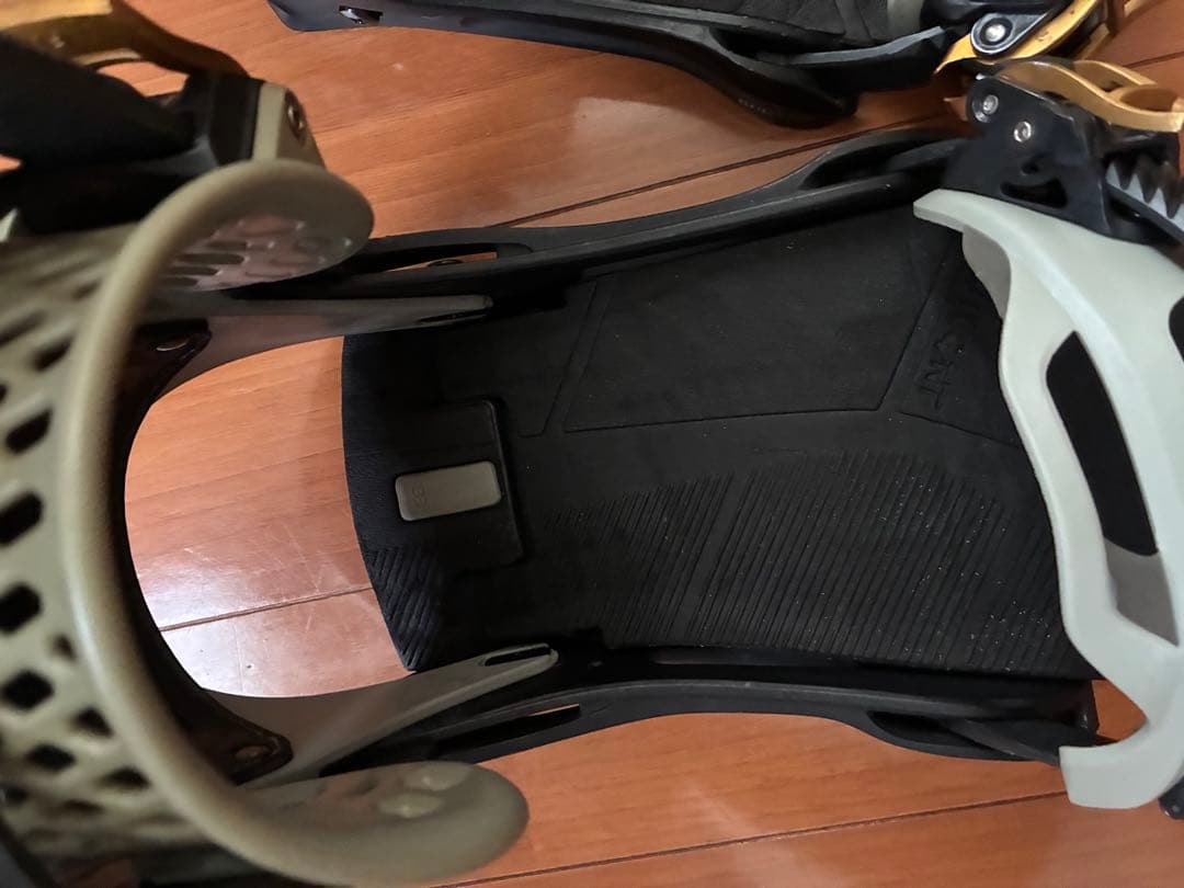 Burton MALAVITA バートン　マラビータ ビンディング Mサイズ