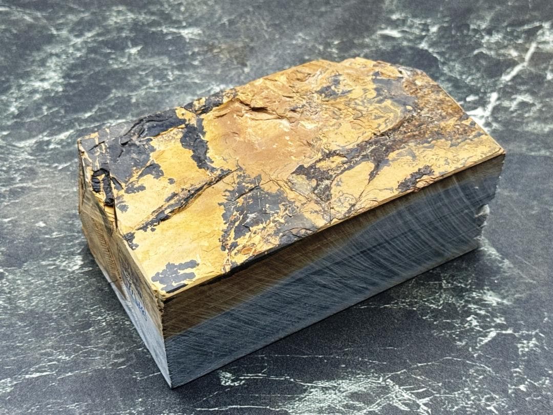 天然砥石 奥殿 羽二重本巣板 レザー極上 1454g No.178