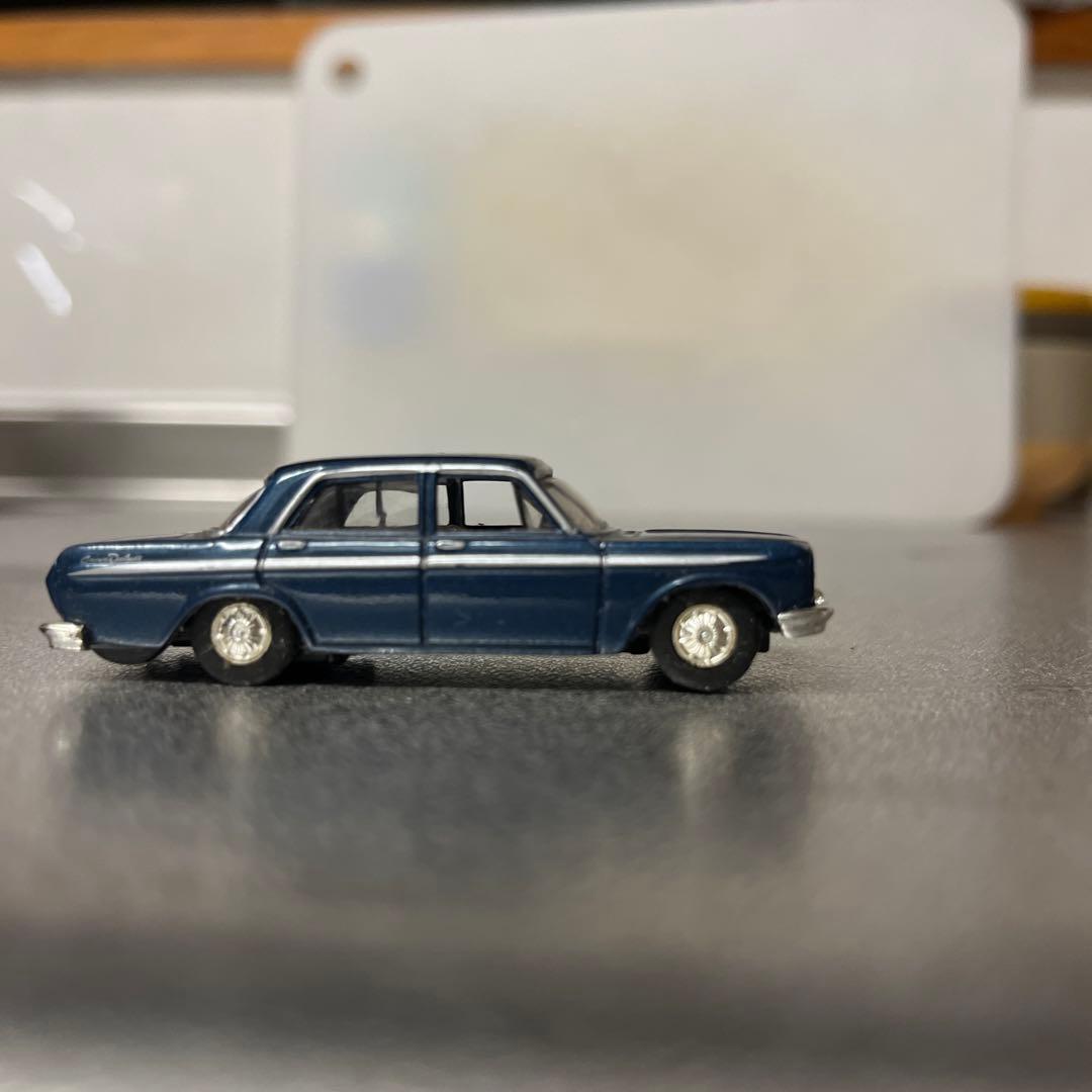 トミカ　クラウン