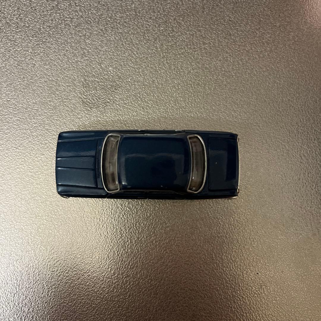 トミカ　クラウン