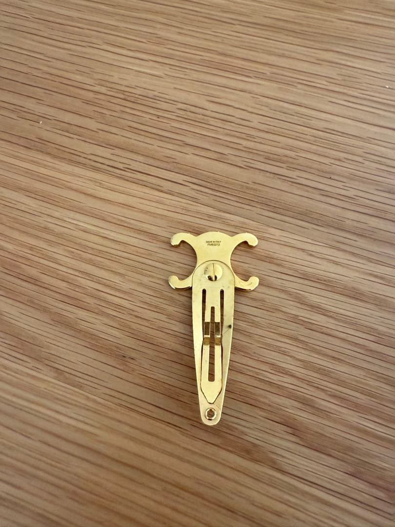 【新品】CELINE セリーヌ　トリオンフ　ヘアピン