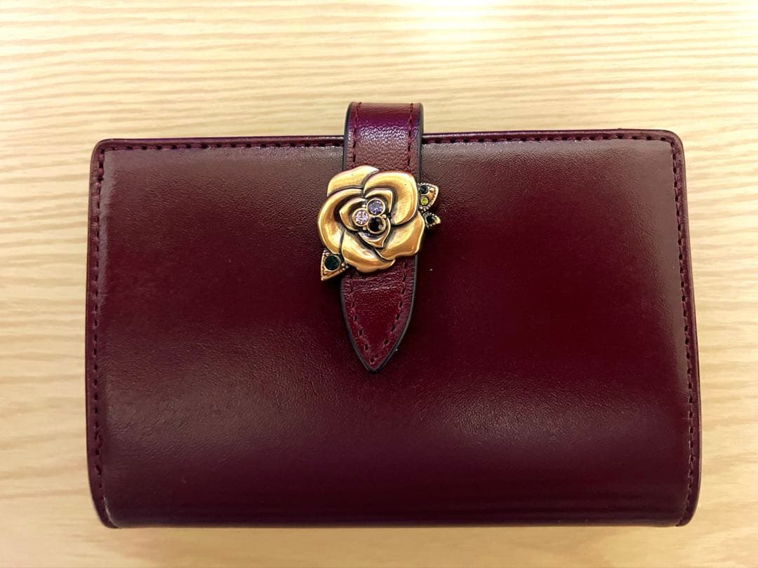 新品・未使用✨ANNA SUI 二つ折り財布 ワイン