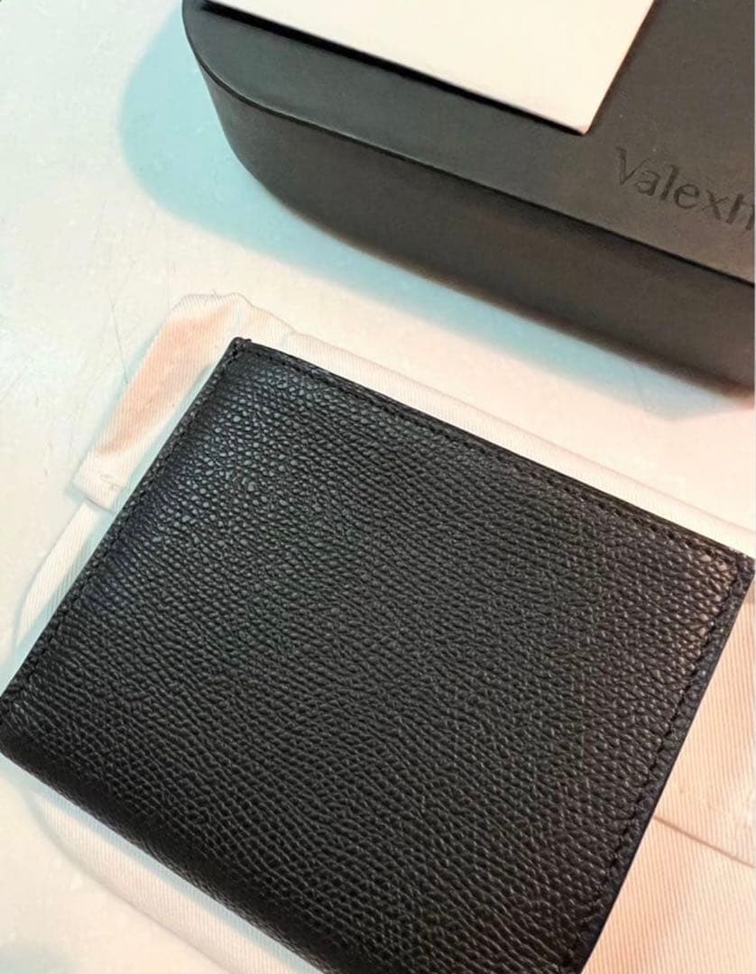 Valextra ヴァレクストラ 二つ折り財布 ブラック 新品・未使用