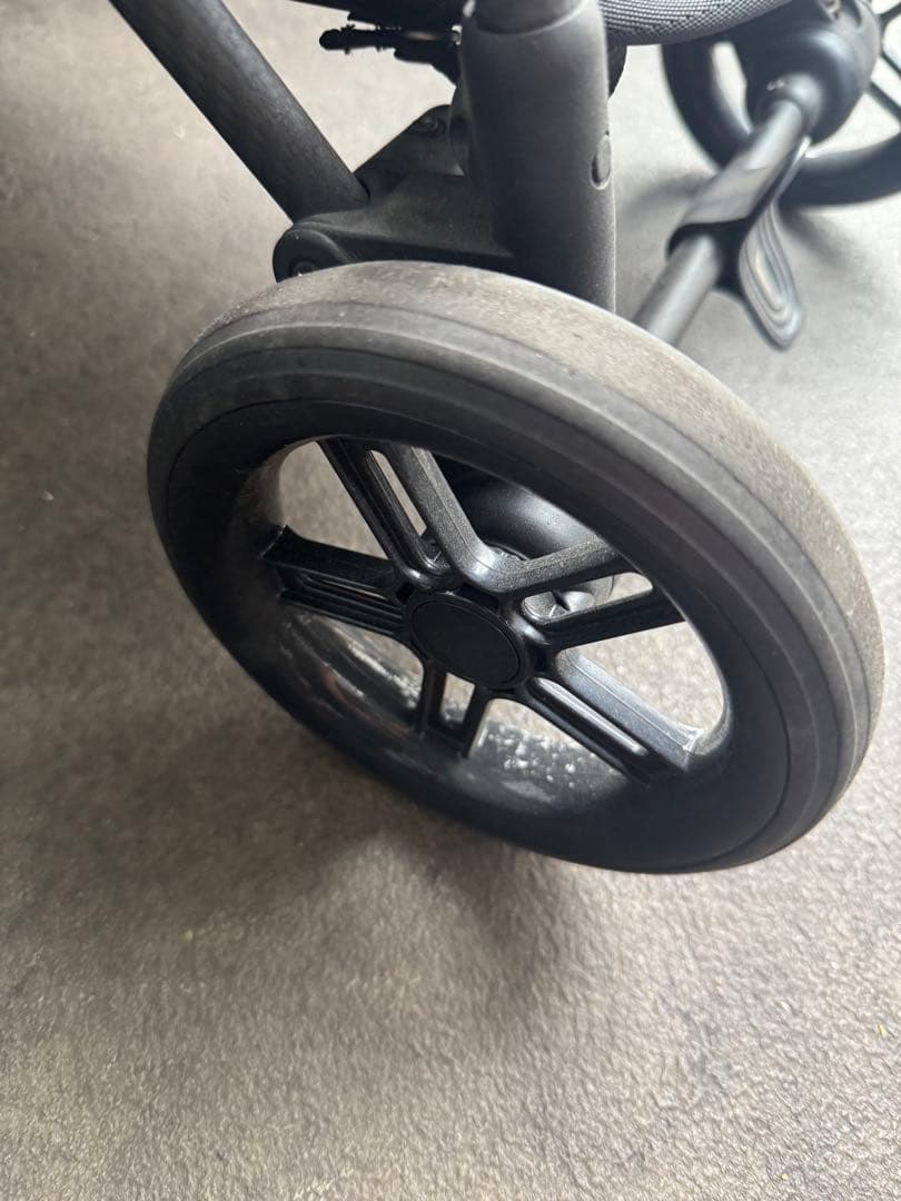 2023年サイベックスメリオカーボンシェルベージュ