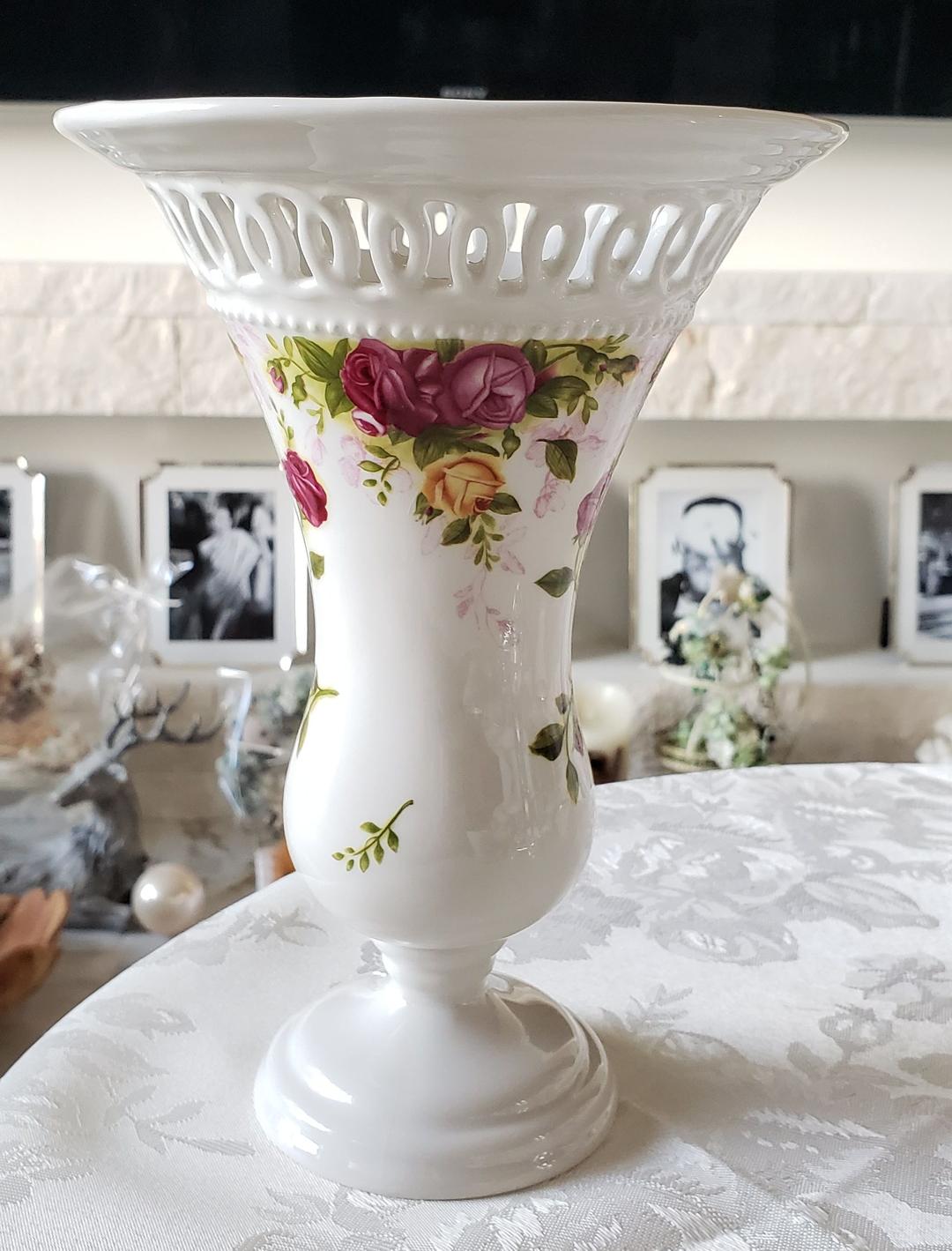 ロイヤルアルバート オールドカントリーローズ ピアス フラワーベース 花瓶