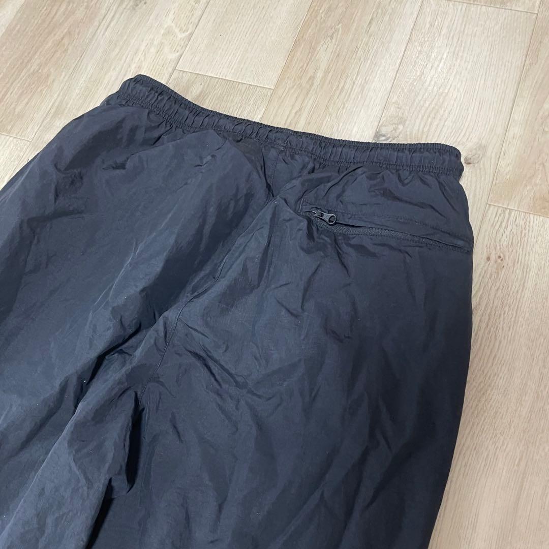 NIKE スポーツウェア ナイロンパンツ メンズMサイズ 黒白