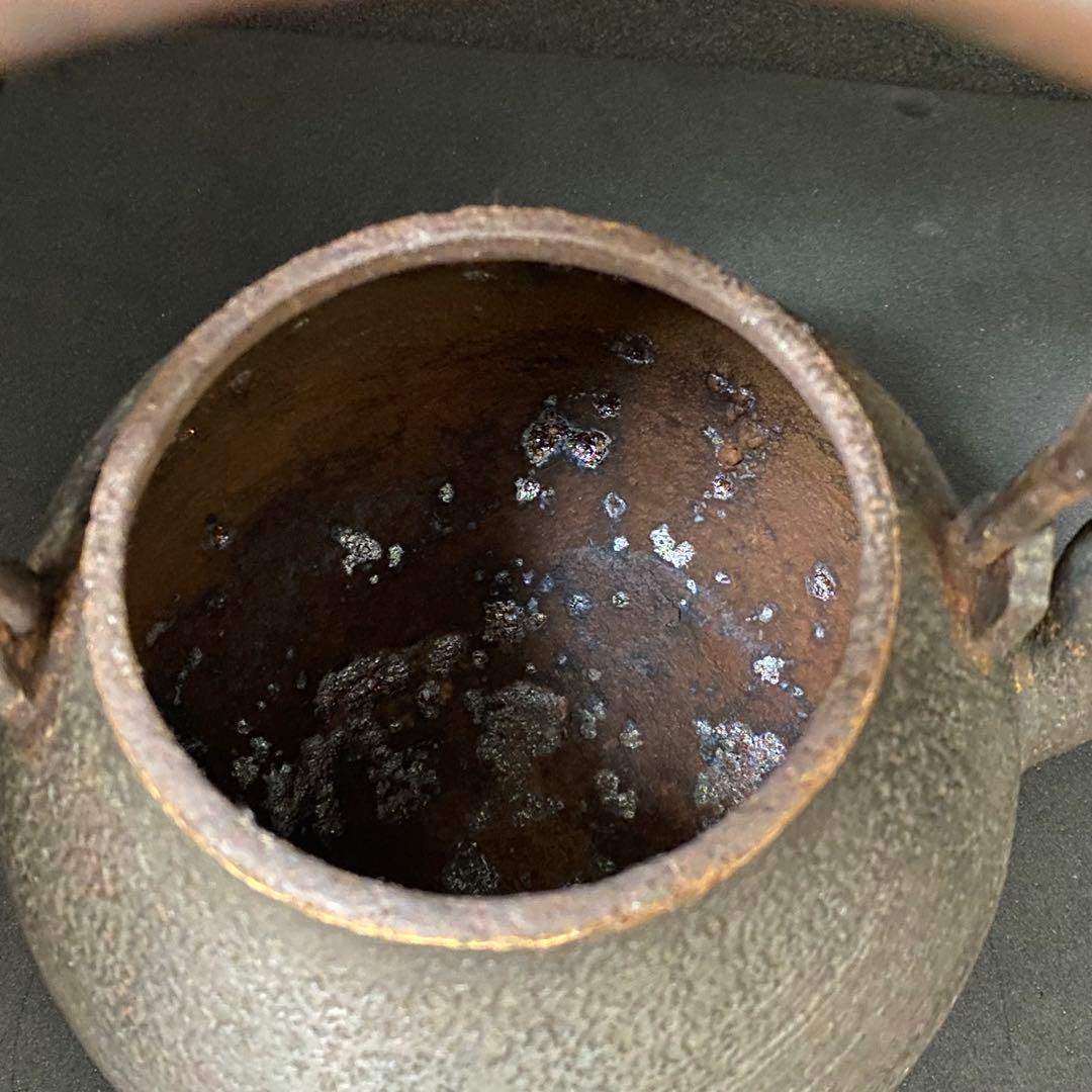 金寿堂 雨宮 宗 造 鉄瓶　刷毛目 長閑形 鉄瓶　純銀摘蓋　鐡瓶