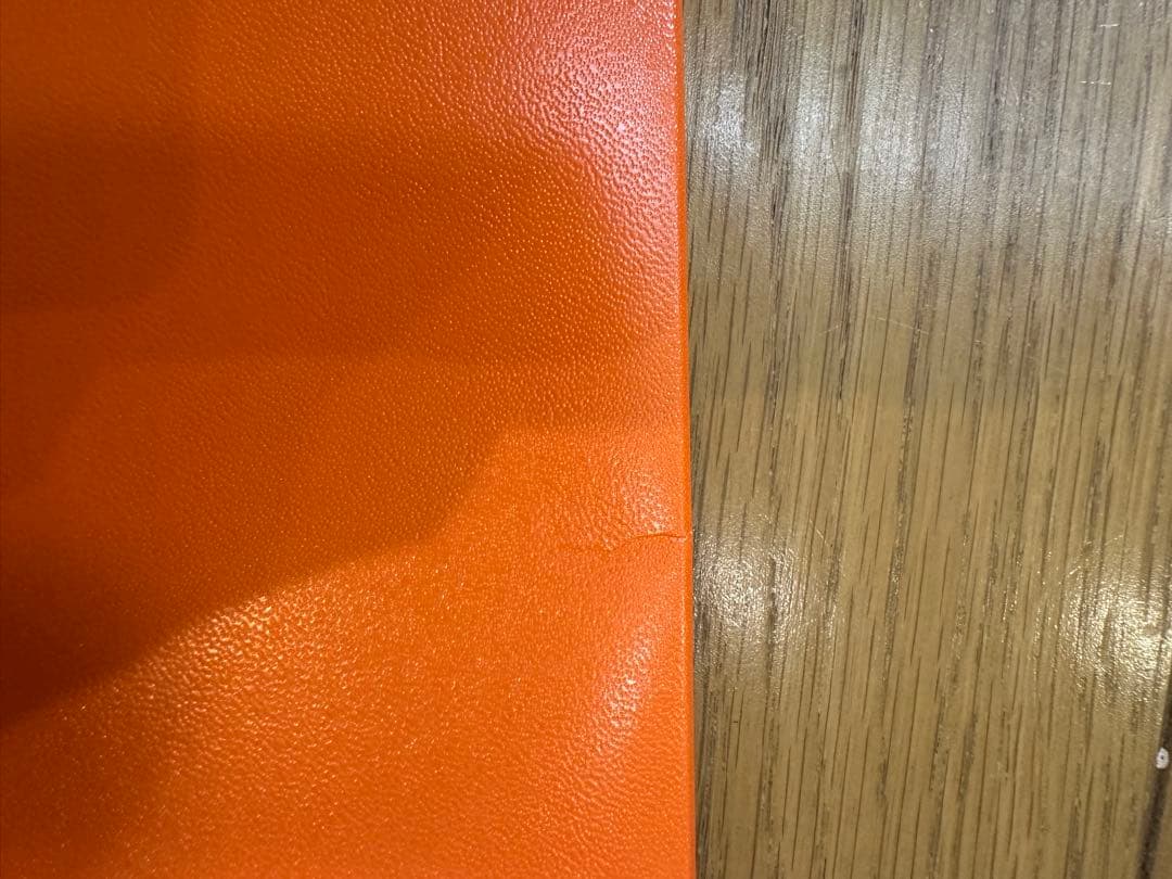 HERMESエルメス　カレ　スカーフ