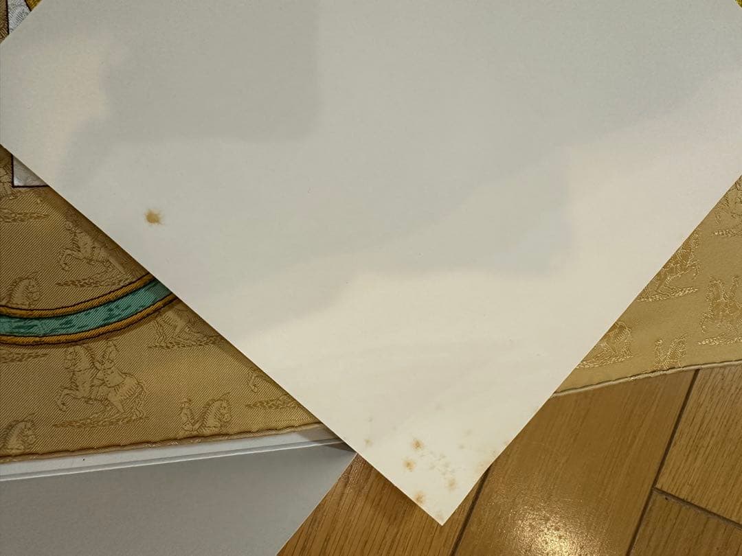 HERMESエルメス　カレ　スカーフ