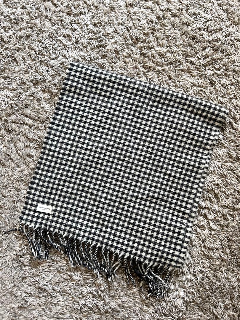 サンローラン パリ ロゴ　プレート　チェック柄 フリンジ マフラー ストール