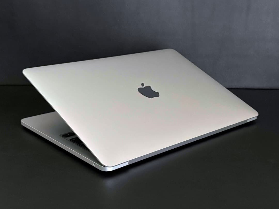 【美品】MacBook Pro 13.3㌅ M1 2020 16GB 512GB