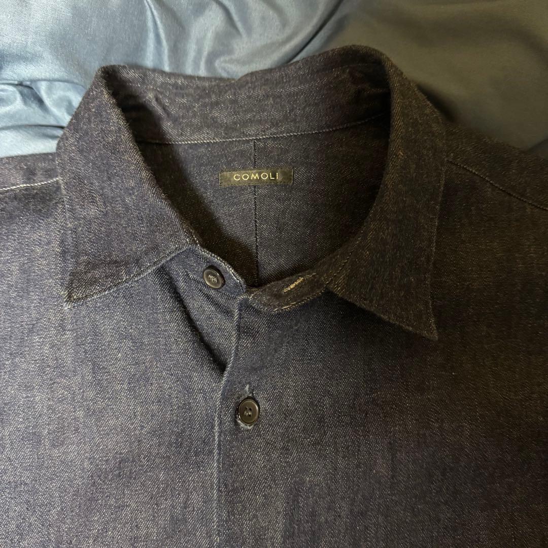 COMOLI ダークブルーデニム長袖シャツ