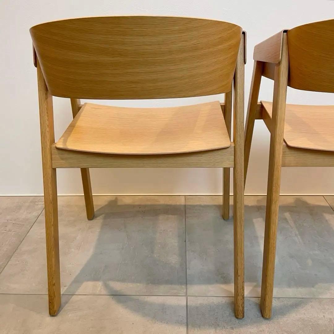 Shimo24ページ muuto COVER ARMCHAIR 左側1脚