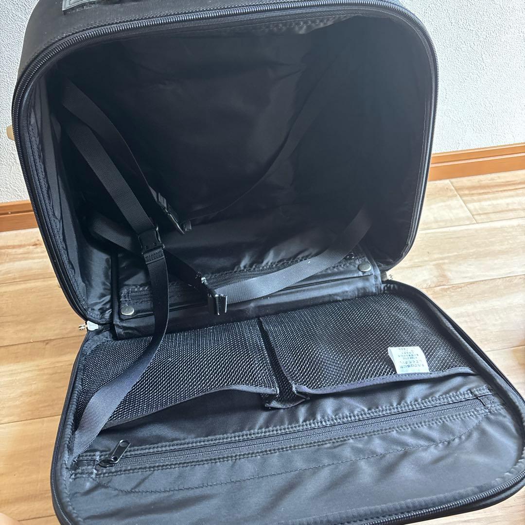 スワニー　キャリーバッグ　コンパクト　黒　美品寄り　最安値