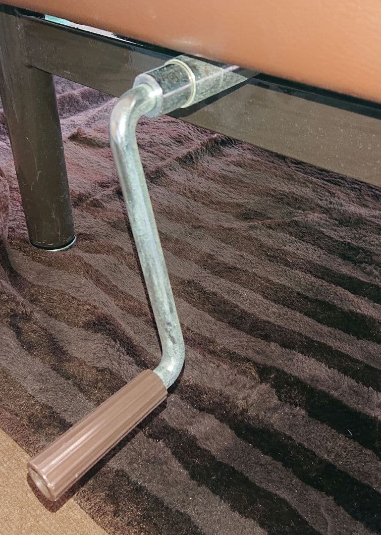 施術用 高田ベッド 上下昇降可能 手動 有孔ボディーベッド ４本足