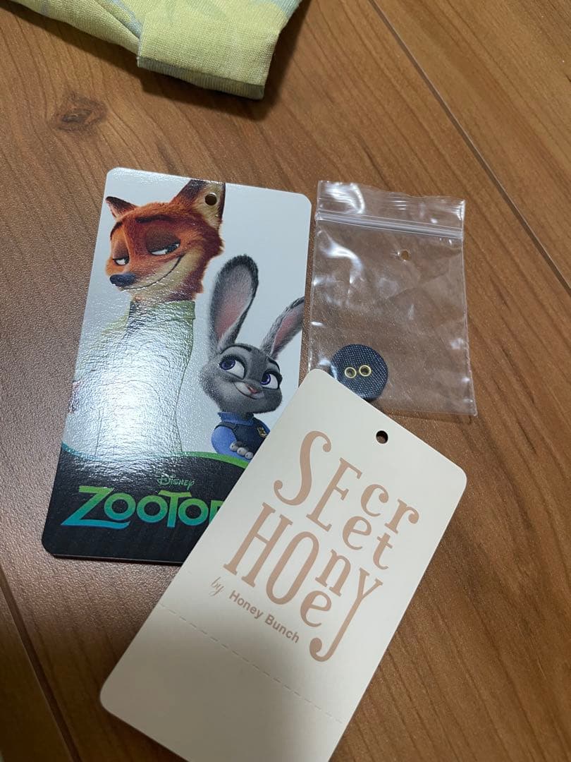 シーハニ　ズートピアニックのシャツ