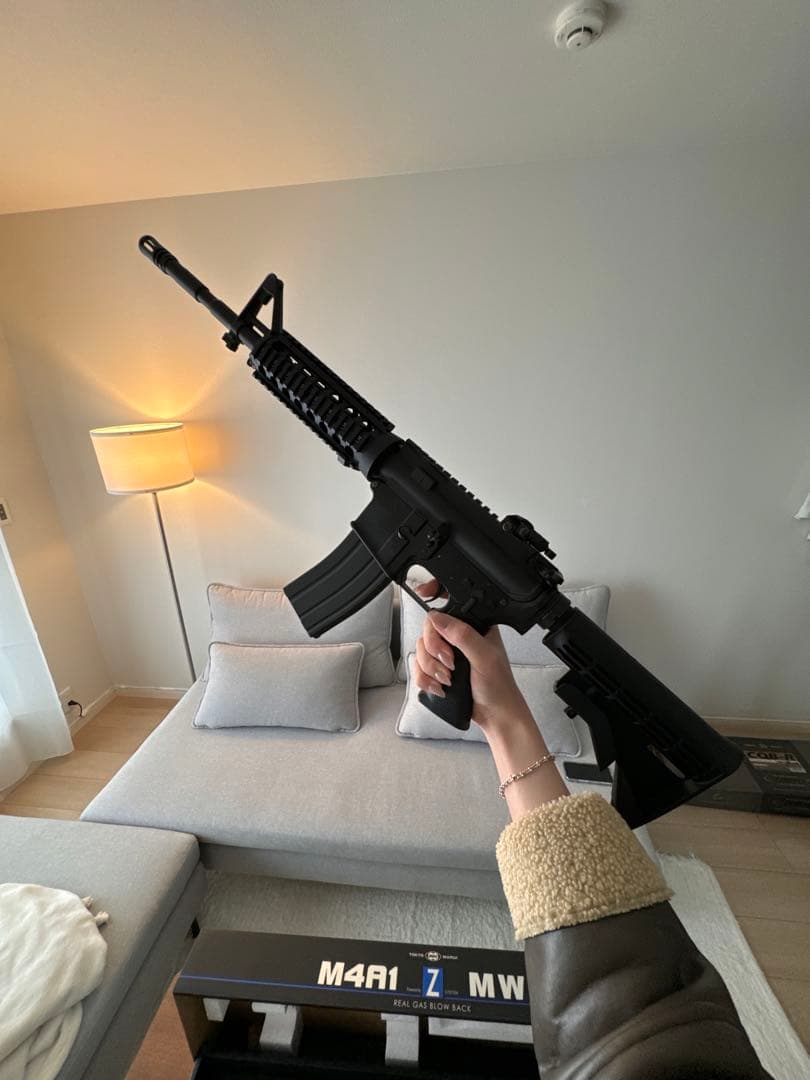 【最終セール】【お得なセット】東京マルイM4A1MWSガスブローバックマシンガン