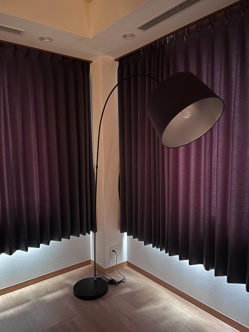 momoボーコンセプト　 Kuta フロアーランプ　ブラック