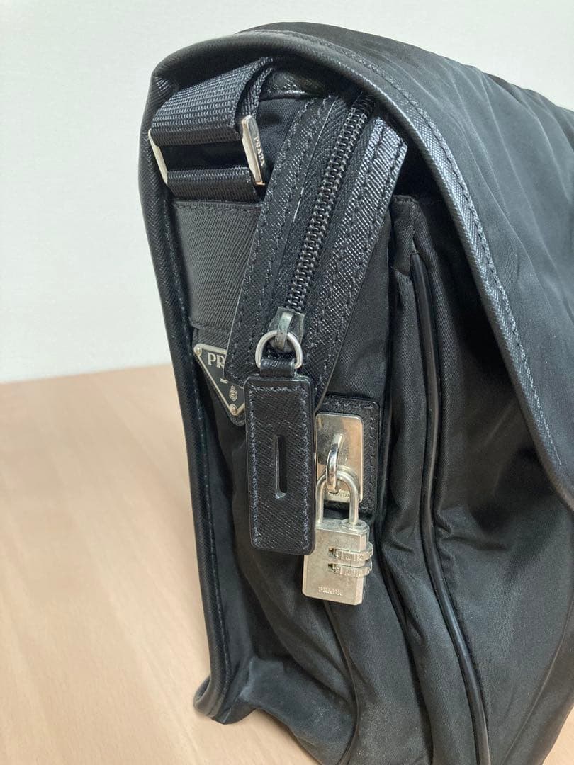 美品★PRADA★プラダ★メッセンジャーバッグ ★サフィアーノ×ナイロン★