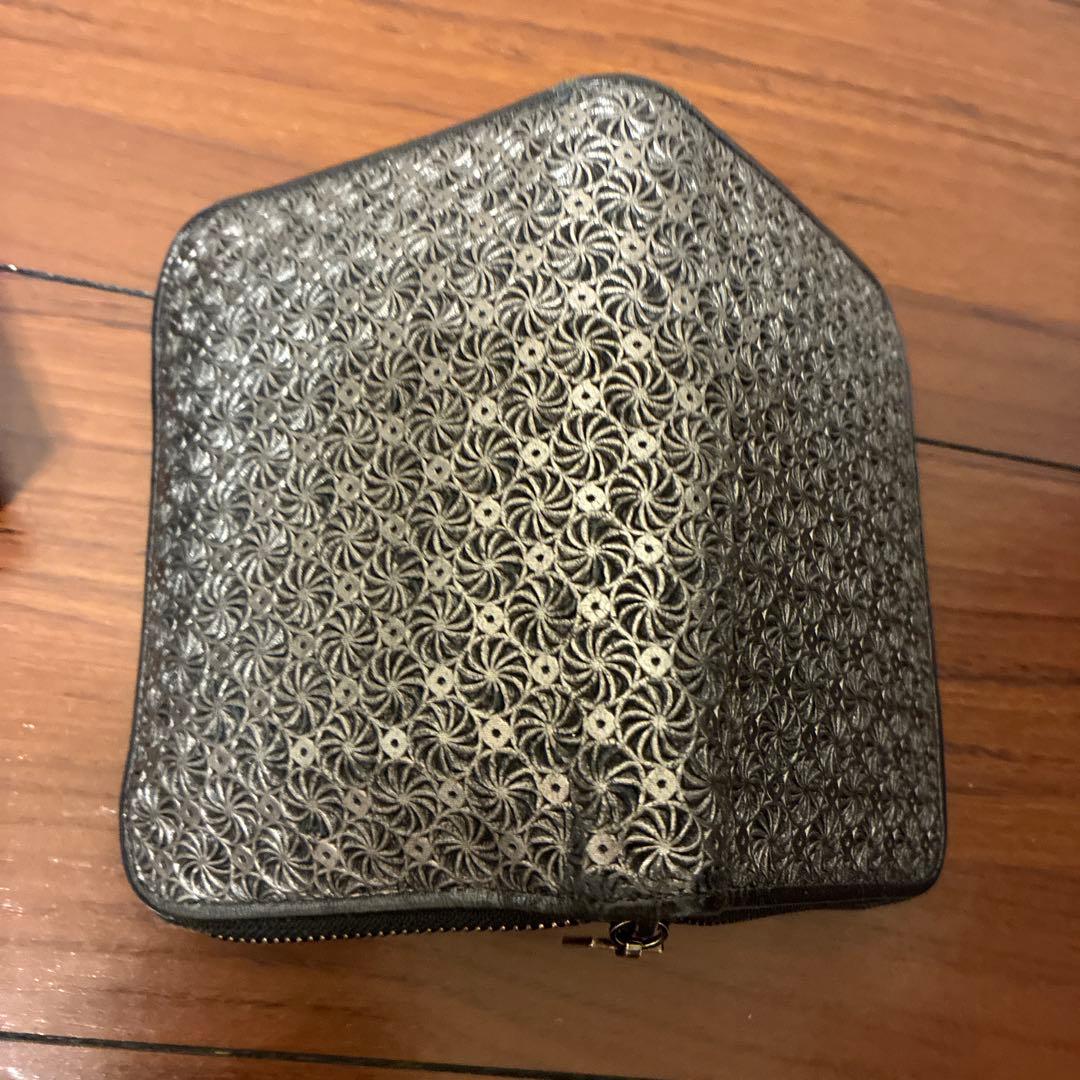 ヒコロハヤシ　二つ折り財布