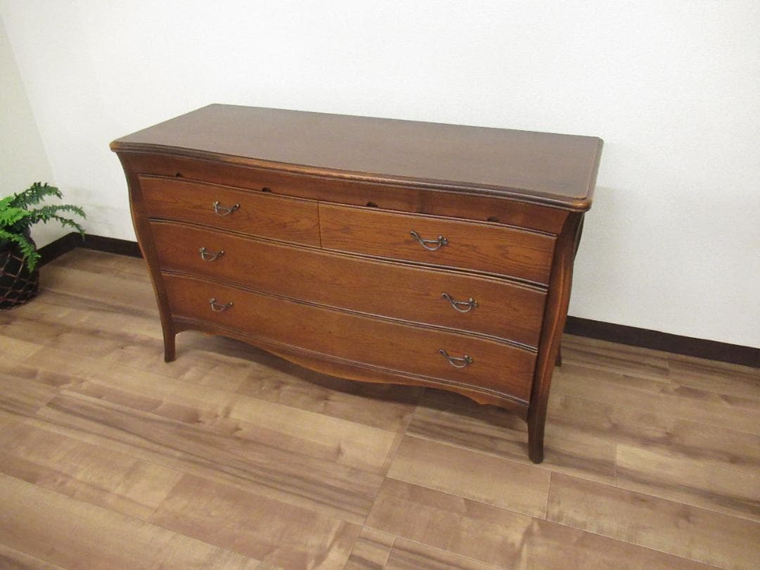 リビングチェスト