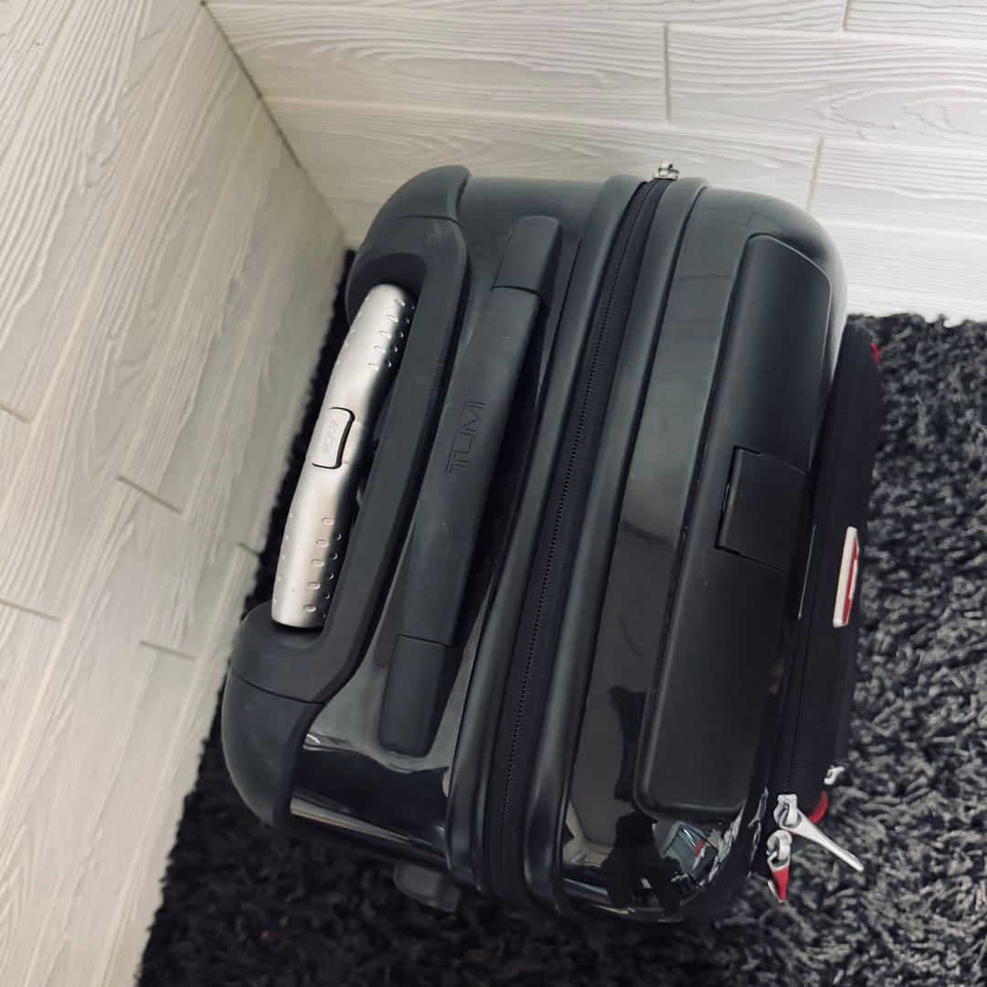 K*o様 TUMI × DUCATI クアトロポルテ 2輪スーツケース キャリー