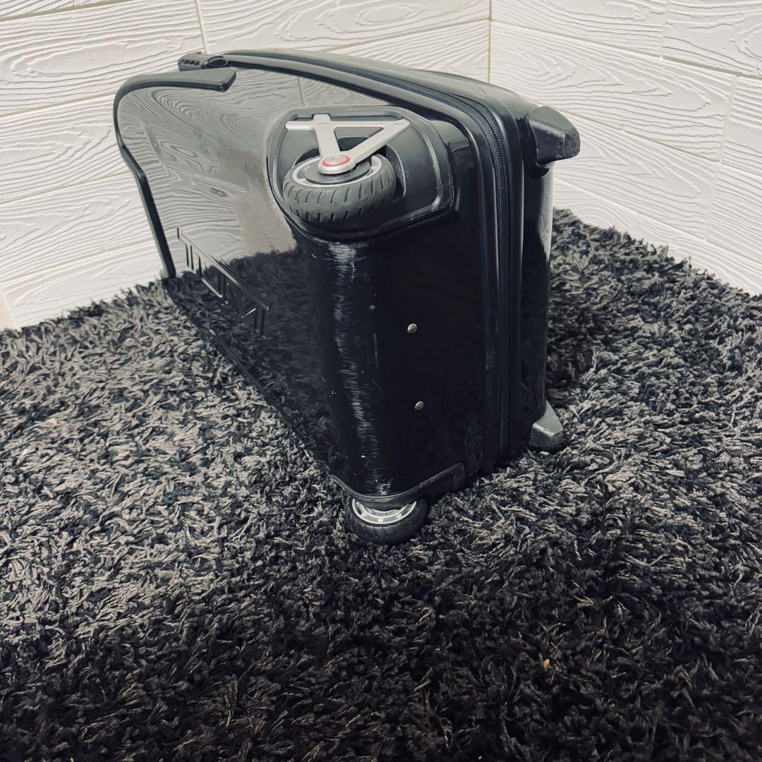 K*o様 TUMI × DUCATI クアトロポルテ 2輪スーツケース キャリー