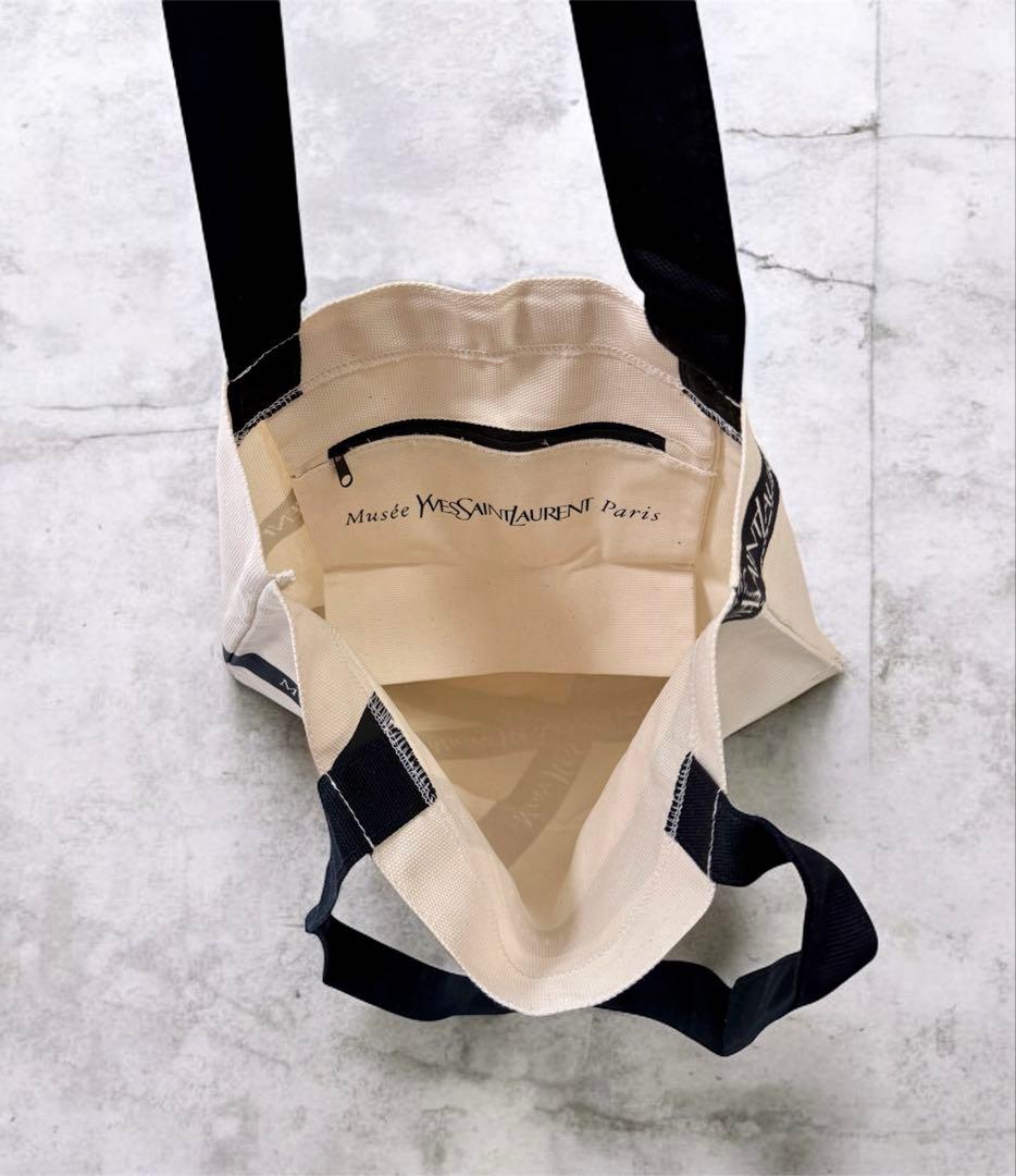 P*o様 イブ•サンローラン　パリ美術館限定トートバッグ　新品•未使用