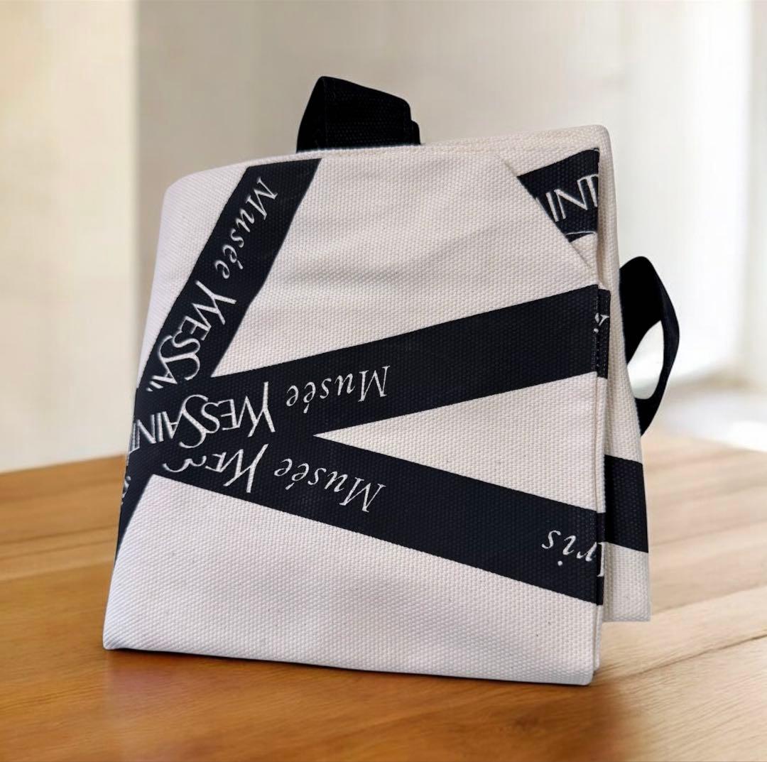 P*o様 イブ•サンローラン　パリ美術館限定トートバッグ　新品•未使用