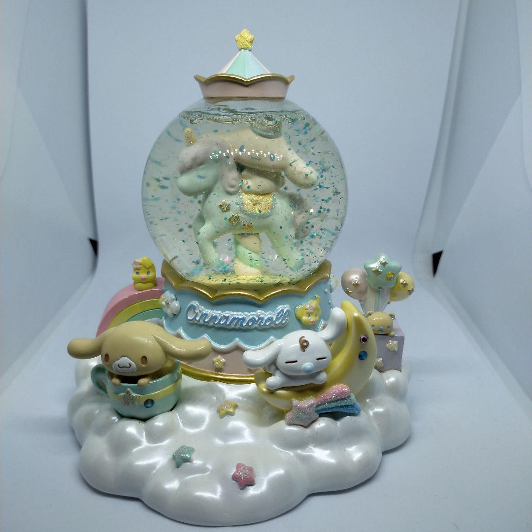 Lシナモロール 光るスノーグローブ スノードーム 2021