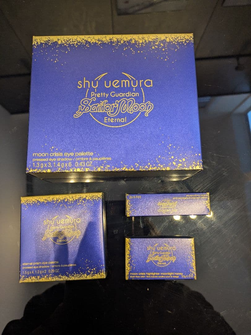新品☆未使用☆美品☆shu uemura セーラームーン エターナルプリズム