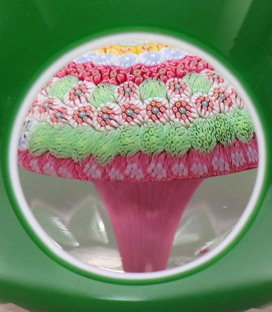 オールド・バカラ 1971年ミルフィオリマッシュルームペーパーウェイトレアカラー