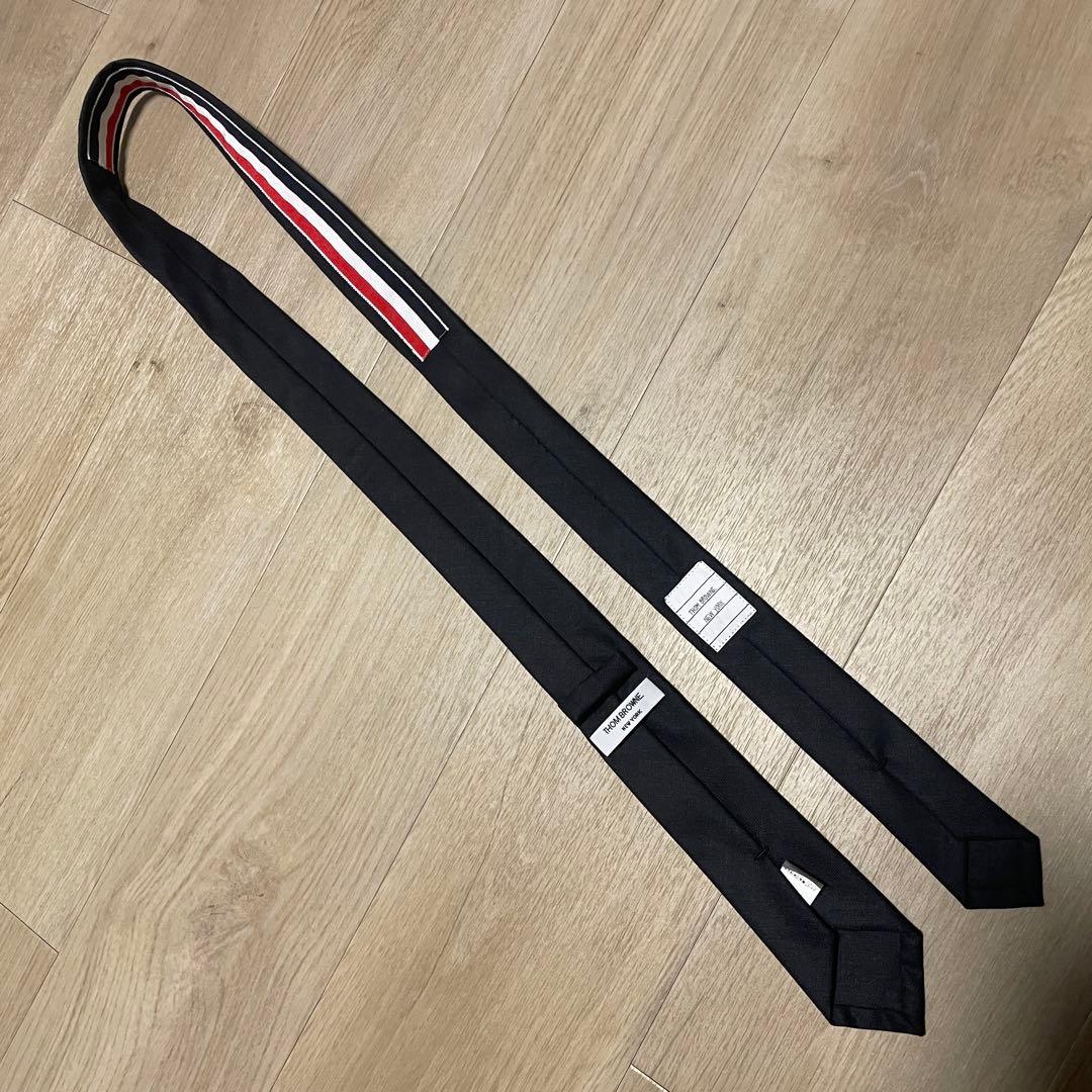 トムブラウン ダークグレー ネクタイ