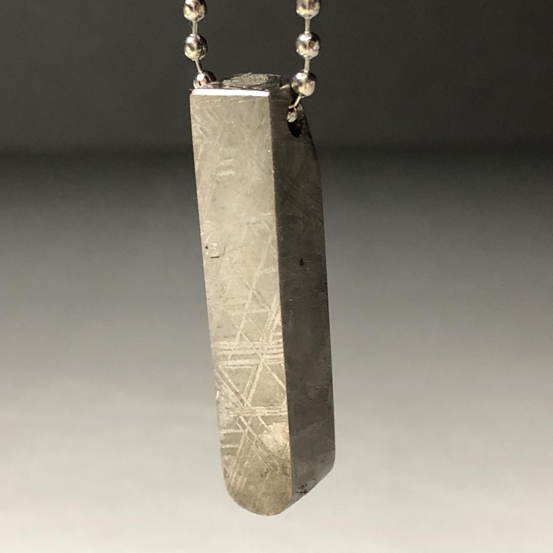 ムオニオナルスタ隕石　メッキ処理済み　ペンダント　 鉄隕石　重さ約29ｇ