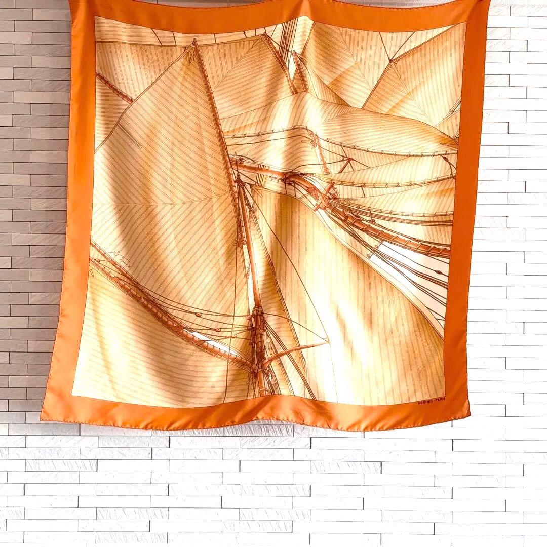 【HERMÈS】エルメス スカーフ カレ90 追い風 ヨット柄 オレンジ系