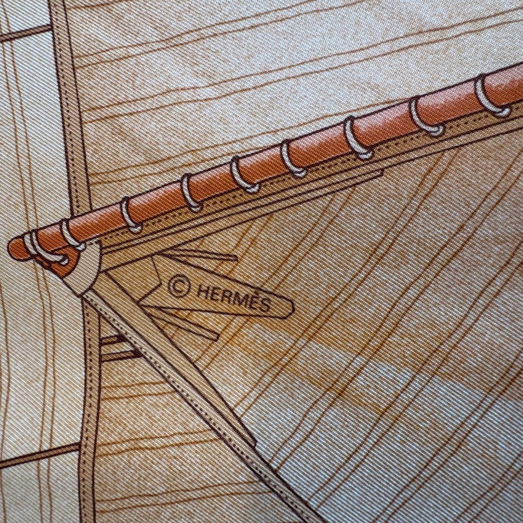 【HERMÈS】エルメス スカーフ カレ90 追い風 ヨット柄 オレンジ系