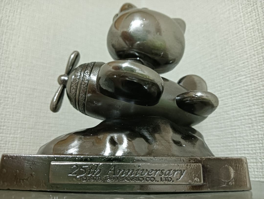 【超希少品】ハローキティ25周年記念『飛行機とパイロット』　フィギュア
