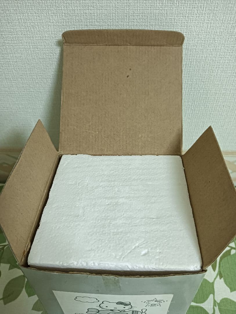 【超希少品】ハローキティ25周年記念『飛行機とパイロット』　フィギュア