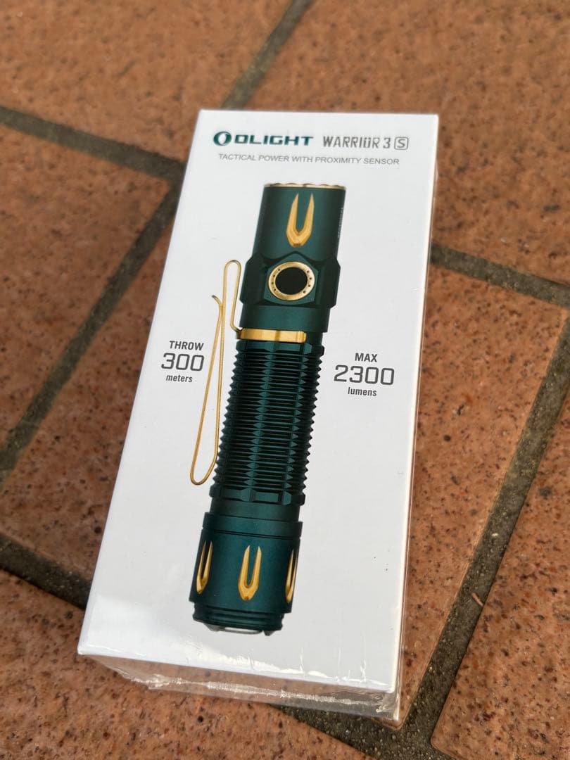 Olight Warrior 3S 懐中電灯 2300ルーメン エルフブルー