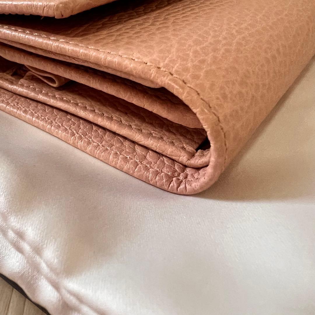 美品！GUCCI グッチGGマーモント 三つ折り財布　ピンクベージュ