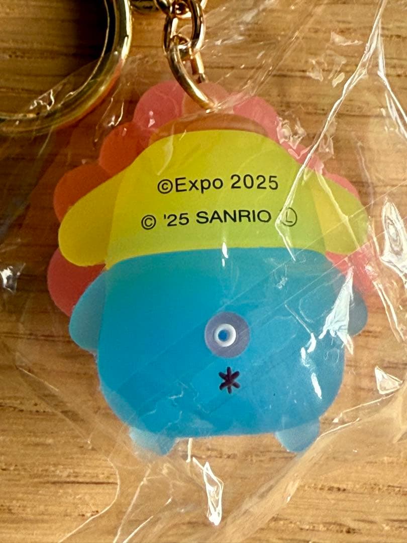 ミャクミャクなりきり立体マスコットクリアカラーキーホルダー７種
