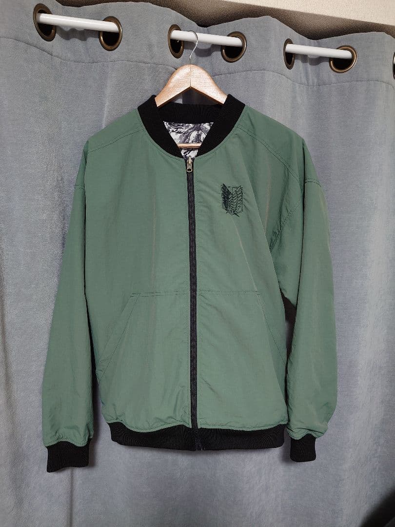 グラニフ　進撃の巨人　ブルゾン　リバーシブル　graniph