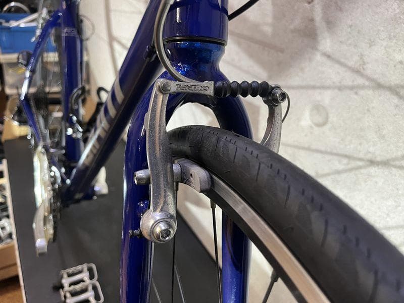 GIANT ESCAPE R3 クロスバイク sizeS　ブルーカラー