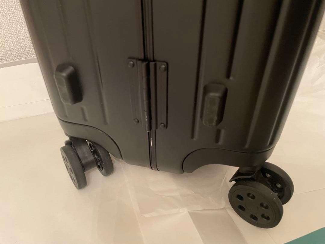 グリフィンランド　スーツケース　キャリーケース Mサイズ