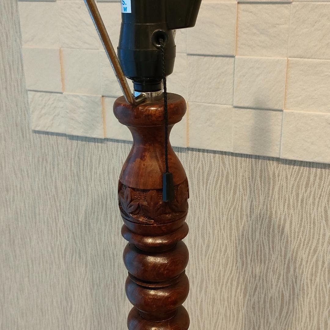 希少　木製　アンティークランプ　ウッドベース　彫刻