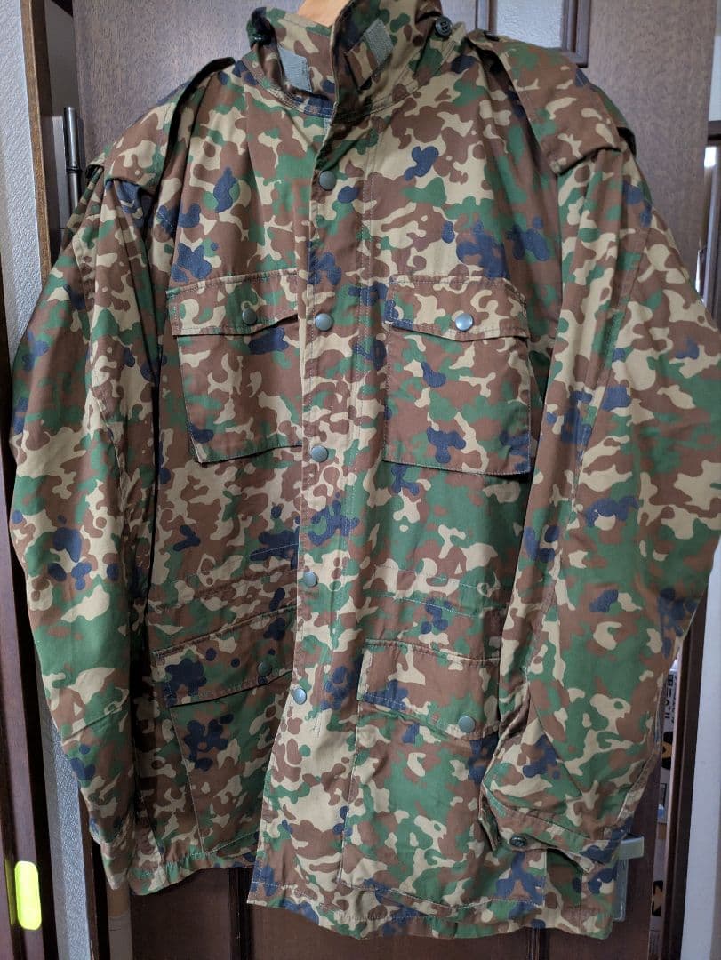 陸自迷彩 防寒戦闘服外衣上下セット 迷彩防寒外被