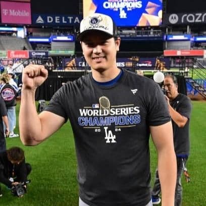 大谷翔平／ドジャース／ワールドシリーズ／チャンピオン／キャップ&Tシャツ