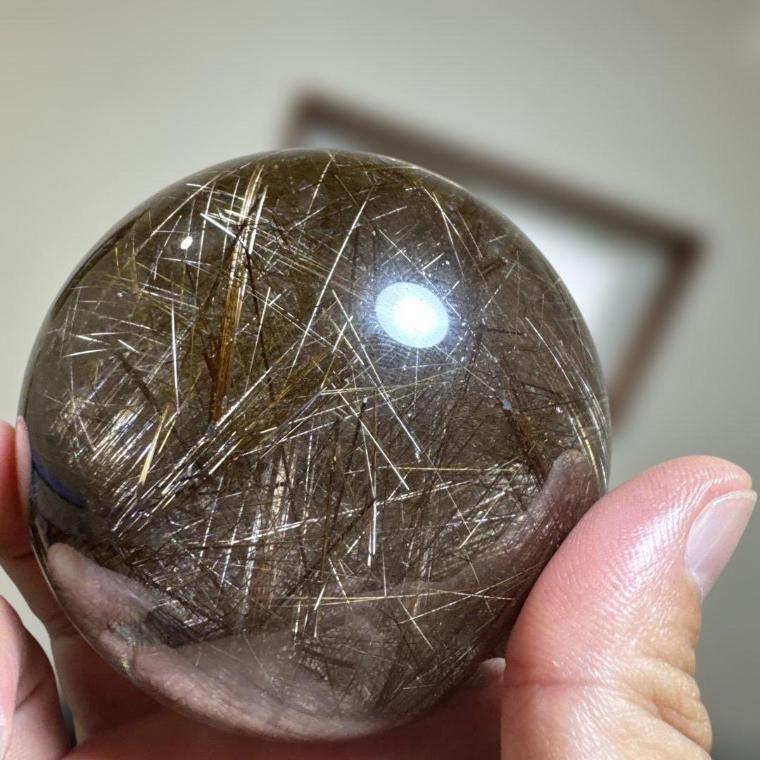 【コレクション】シルバールチルクォーツ スフィア 約8cm（天然水晶 丸玉）